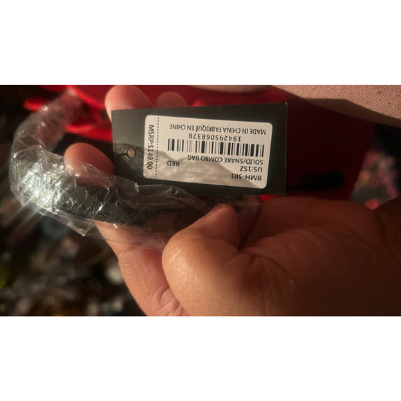 Badgley Mischka Red Vegan Leather Shoulder Bag – Gold Hardware, Drawstring, NWT - Picture 5 of 5